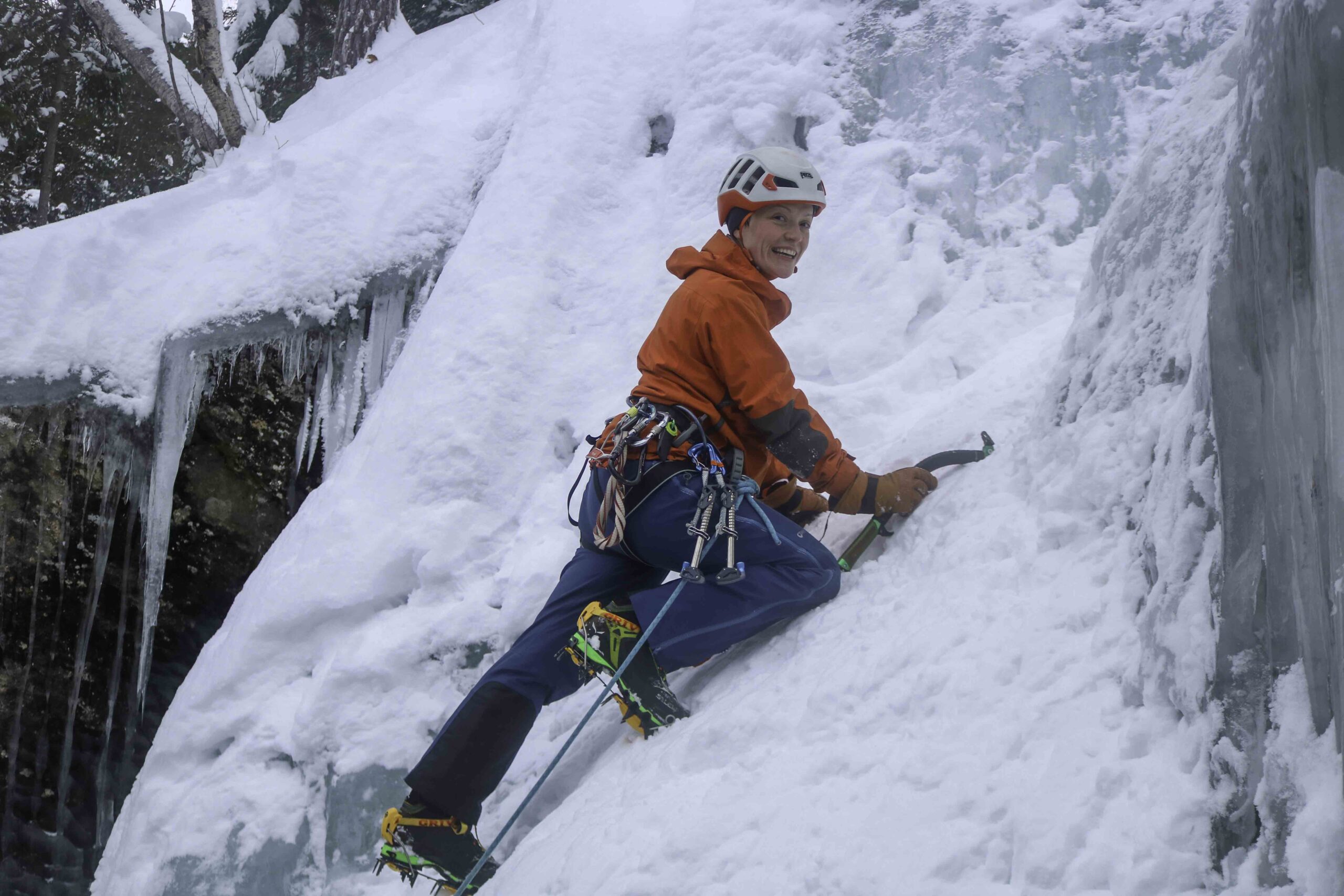 Learn to lead winter climbing course cairngorms, scotland