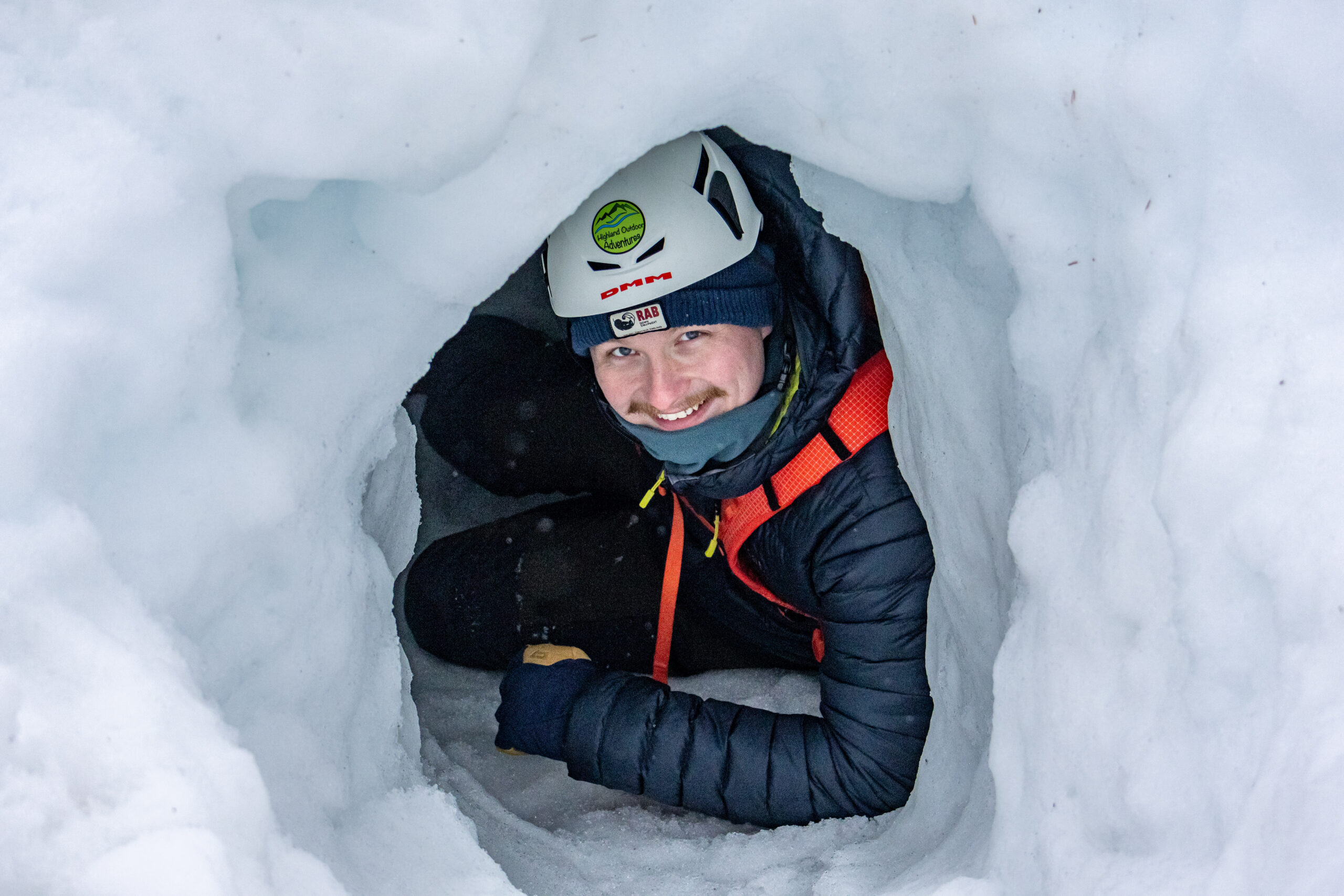 Scottish winter skills emergency shelter