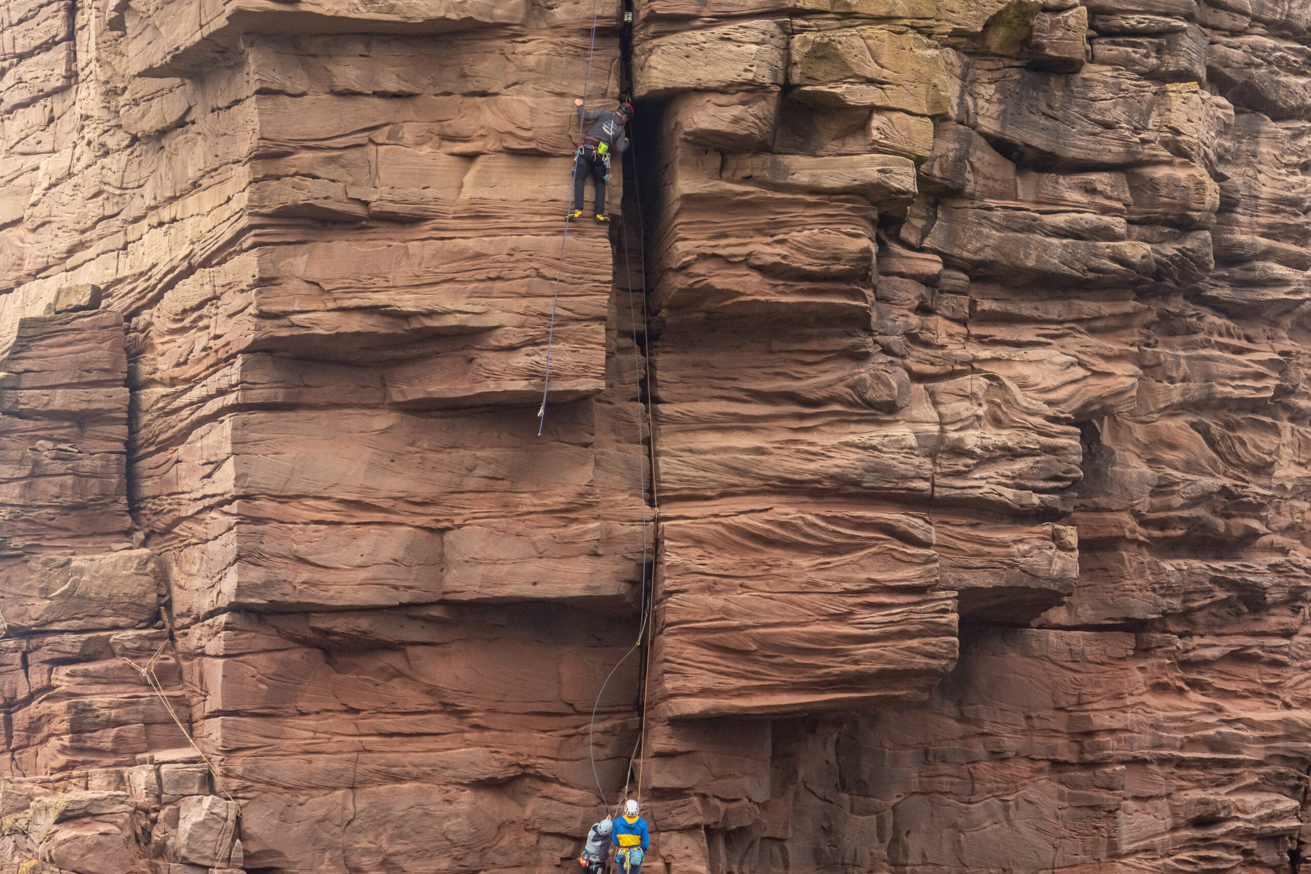 Old man of hoy Seastack pitch 3 crux trick
