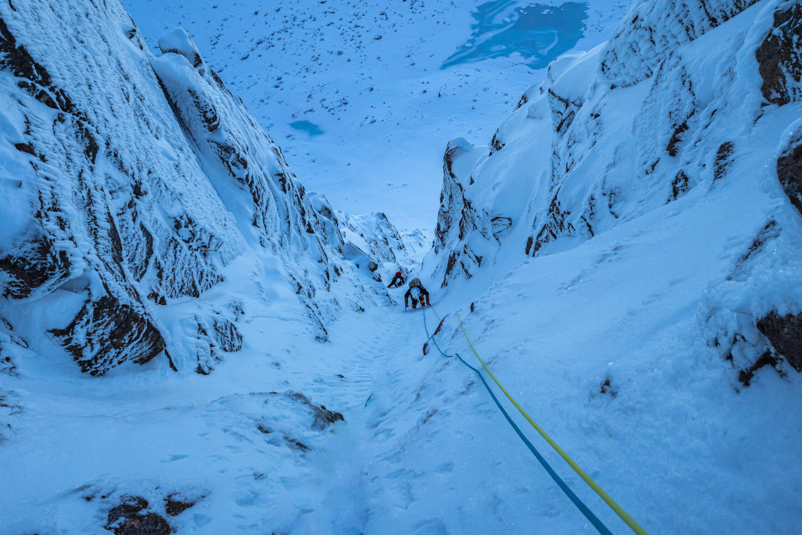 the runnel guided winter climbing introduction scotland