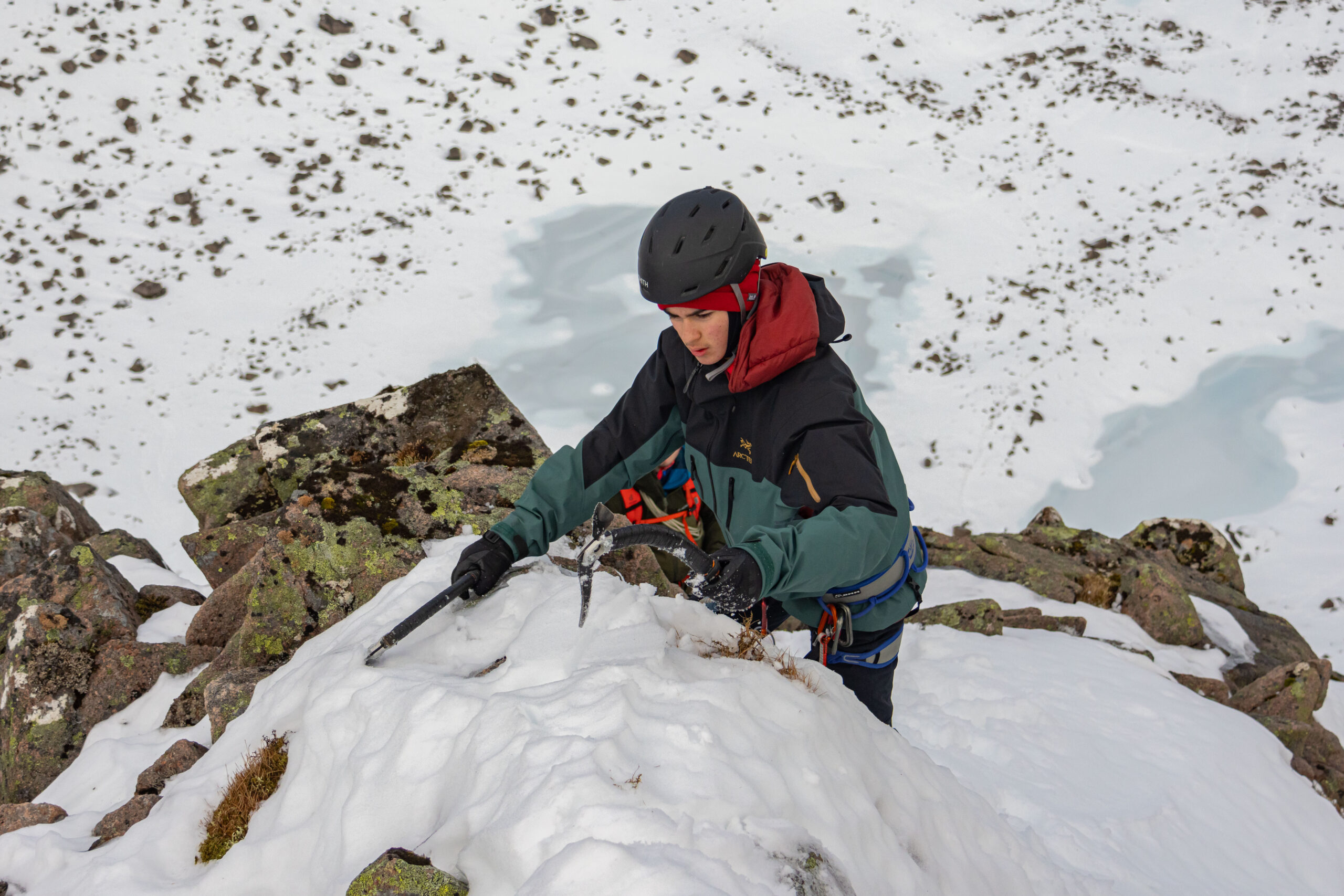 learn to lead winter climbing