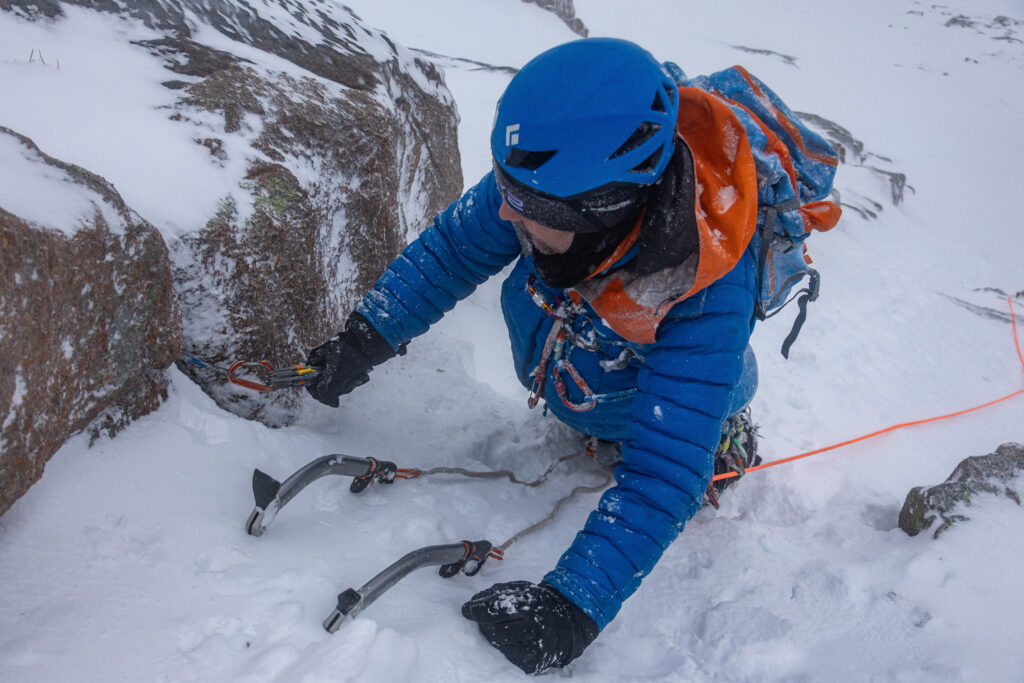 learn to lead winter climbing placing gear